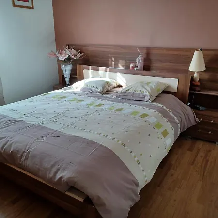 Maison 2 *